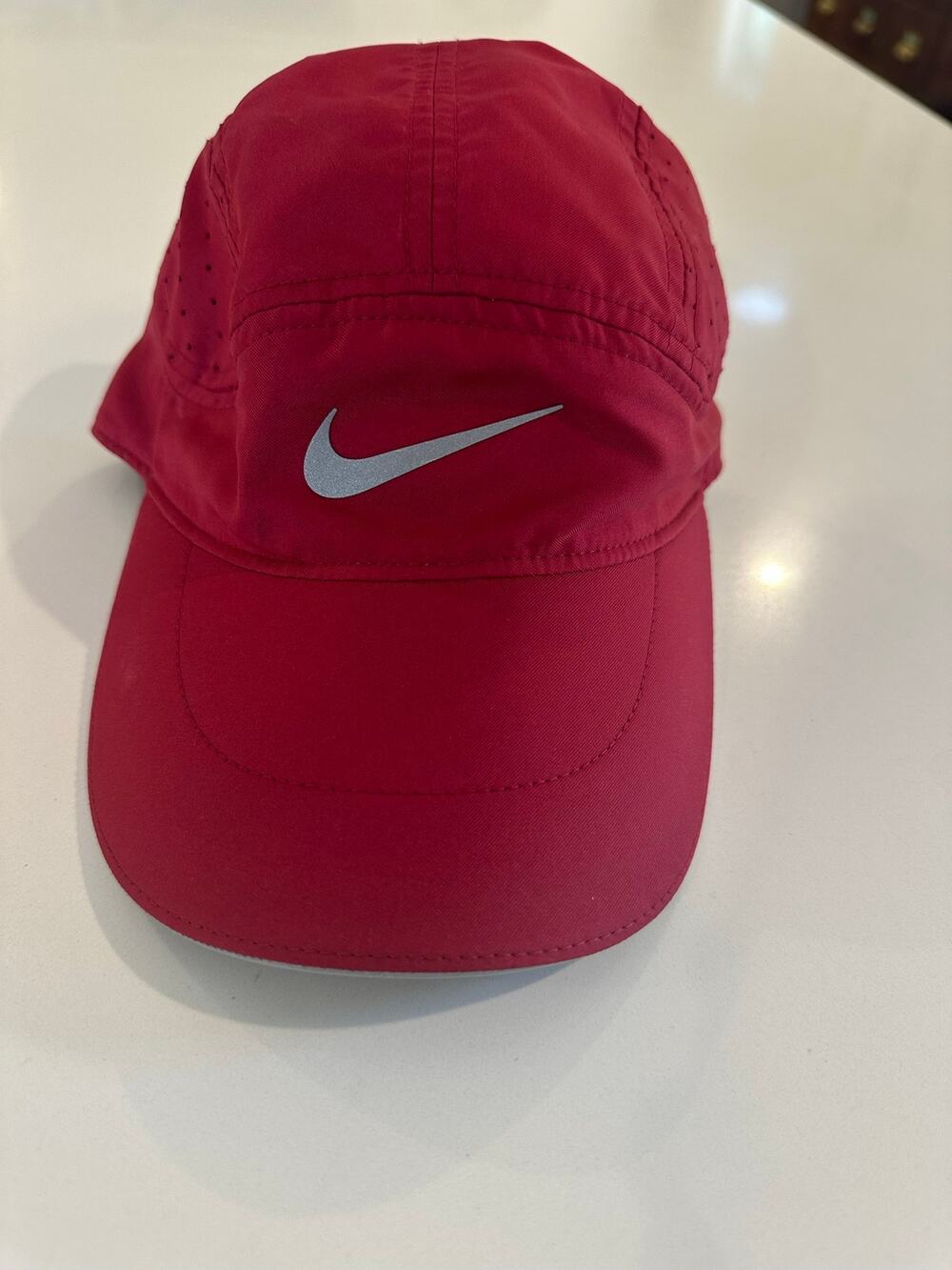 Nike AeroBill Elite Twill Cap in Red Crush/Black